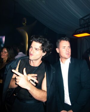 Alex Fitzalan Instagram - AACTA awards w a vintage digi cam, listen it was a real hoot. Also, sorry I don’t post all that much.