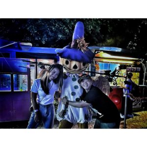 Alex Lam Chi-Sin Instagram - 🎃海洋公園🎃
海洋公園哈囉喂真心係超正
咁大個仔第一次夜晚入鬼屋
一尊重每位工作人員嘅專業
二老婆同朋友都玩得好開心
因為好耐冇同班好朋友去玩
最緊要大家玩得開心又刺激
#哈囉喂全園祭2023 
#海洋公園 #海洋公園哈囉喂 
#鬼校輪迥 #鬼校入學 
#入得呢個校園 #永遠都唔會完