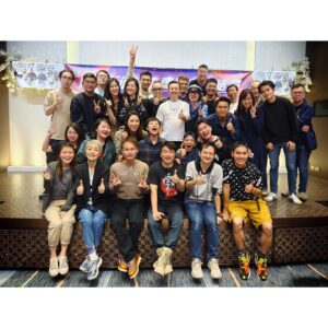 Alex Lam Chi-Sin Instagram - 💥隱形戰隊💥
辛苦晒一班幕後精英
付出最大嘅血汗努力
製作觀眾喜歡嘅劇集
#文偉鴻作品 #隱形戰隊 
#喬帶囡 #囡囡