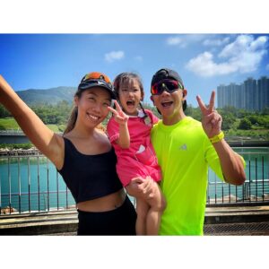 Alex Lam Chi-Sin Instagram - 🏃🏻大進步🏃🏻
大寶貝生完小乖乖之後
好耐都冇做運動是因為
他自己的好多好多因素
近呢兩個月回復當年勇
每日返工前跑返一個鐘
上次陪佢一口氣五公里
今日犀利一口氣七公里
絕對值得讚賞叻叻豬豬
下次挑戰八公里哈哈哈
#ADIZEROBOSTON12
💪🏽💪🏽💪🏽💪🏽💪🏽💪🏽💪🏽💪🏽
愛與和平提高靈性🥰
健身➡️跑步➡️健身➡️跑步
@adidashk @adriansiu @jamieiiu
@oakley @mandychan_alixzoe 
#1morehk #lifeaffectslife #focus 
#一直努力 #肌肉兄弟 #悶棍生活 
#健身 #跑步