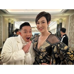 Alex Lam Chi-Sin Instagram - 🧝🏻‍♀️女神龍九🧝🏻‍♀️
一九九九年和他認識
拍攝四人幫錢唔夠使
當時我係一個小朋友
有一幕我比單車撞飛
當導演叫停機的時候
因為我太投入聽唔到
還在演戲女神陳法蓉
以為我係撞到好嚴重
立即攬實我問小朋友
你冇事嗎當時我真係
非常心心眼就因為咁
感受到他的愛心溫暖
便成了我心中的女神
剎那間咁就二十五年
但那份感覺始終無變
#陳法蓉 #女神 #龍九 
#四人幫之錢唔夠洗 
#萬千星輝頒獎禮2023
