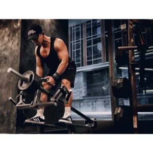 Alex Lam Chi-Sin Instagram - 😛冇得跑🙂‍↕️
近排成日落雨冇得跑
唔想跑機都唔可以懶
狀態唔錯唯有投入啲
時間分配在健身方面
💪🏽💪🏽💪🏽💪🏽💪🏽💪🏽💪🏽💪🏽
愛與和平提高靈性🫰🏾
健身➡️跑步➡️健身➡️跑步
#1morehk #lifeaffectslife #focus 
#一直努力 #肌肉兄弟 #悶棍生活 
#健身 #跑步
@purefitnessofficial @adidashk 
@ots.hk @soundwavehk