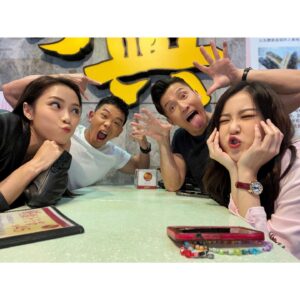 Alex Lam Chi-Sin Instagram - 🪬奪命提示🪬
星期日齊齊開工
三個見到陳山聰
地址就在九龍東
感恩天氣有啲風
#奪命提示 #文偉鴻作品