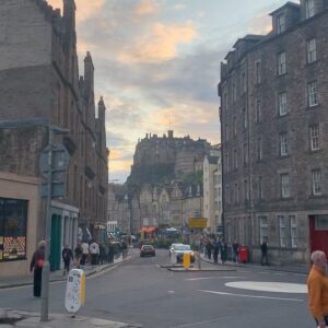 Alex MacNicoll Instagram - Scotland, Round II 🏴󠁧󠁢󠁳󠁣󠁴󠁿 

Edinburgh Fringe Fest 🤡
&
Glasgow ⚽️