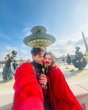 Alex Mandon Rey Instagram - Paris c’est l’amour❤️