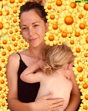 Alex Nevsky Instagram - Mes amours. ❤️❤️🌼🌼