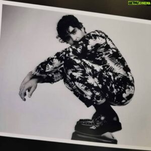 Alex Nevsky Instagram - Dans le @mag_clindoeil 
Stylisme @florenceodurand 
Photo @leda_stjacques 
@driesvannoten