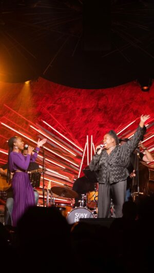 Alex Newell Instagram - ✨When You Believe✨ @gifted2sing @thealexnewell ✨ full video on our YouTube channel ✨link in bio