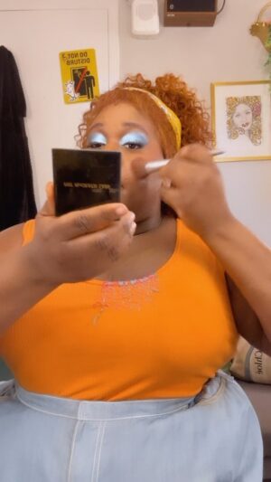 Alex Newell Instagram - Me singing Independently Owned this week @shuckedmusical come catch the mess!!!