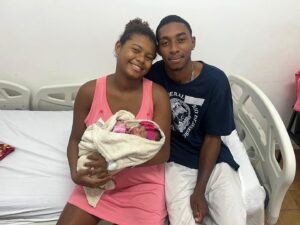 Alex Oliveira Instagram - Bom dia meu povo!

Obrigado papai do céu, e meus parabéns minha filhota. Amor@da minha vida!

Eu sou VOVÔ ❤️❤️❤️❤️❤️❤️❤️❤️
#oesportepodemudarvidas