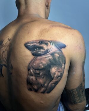 Alex Oliveira Instagram - Tubarões não nadam com sardinhas. O nome da fera braba 
@davidtattooink , obrigado 🙏!!

#oesportepodemudarvidas