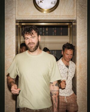 Alex Pall Instagram - 🤟