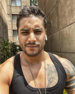Álex Perea Instagram - 🐺🍀