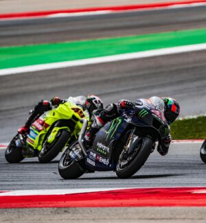 Álex Rins Instagram - 🔵 First points in blue but we’ve work to do! During the weekend we are able to get a few good laps but on Sunday it’s clear that we have to change how we set up the bike because we had the same problems as in Qatar. Good news is that we are staying in Portimao for a test tomorrow so I’m confident we will work on this and improve soon 💪🏻

🔵 Primeros puntos de azul pero aún nos queda trabajo por hacer! Durante el finde somos capaces de sacar alguna buena vuelta, pero los domingos está claro que debemos cambiar nuestro set up porque hemos tenido los mismos problemas que en Qatar. Lo bueno es que nos quedamos en Portimao para un test mañana así que trabajaremos en ello y confío en que lo mejoraremos 💪🏻

#PortugueseGP #42ins #Yamaha #MotoGP
@yamahamotogp @motogp