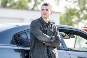 Alex Russell Instagram - Graced with the presence of the brilliant @dianahopper in this all new episode 😊❤️

Tonight 10/9c on CBS 👊🏼