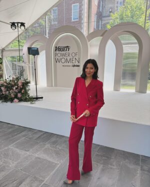 Alex Wagner Instagram - Thanks @variety for including me on your list of Impactful women! What a room full of lady powerhouses. Also: The fans were a nice bonus.