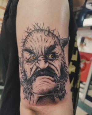 Alex Winter Instagram - San Francisco, tickets are going fast for Destroy All Neighbors at @sf_sketchfest tomorrow night! Come see @jonahray @shitfromkiran @thomaspatricklennon and me, moderated by @johnrossbowie! First ten people in the door will get a permanent Vlad tattoo like this lucky Destroy fan! (OK that's not true but the tat most definitely is and so is our screening so get tix at their bio)

#Repost @bestjoshforbes
・・・
This is the most insanely flabbergastingly awesome thing I’ve ever seen! Fan of the film @vhenanstrange has done the ultimate! They tattooed VLAD on their arm!!!! 

I’ve never had something I made immortalized like this. It’s such an honor!! Mad love to #gabebartalos and @bcorso !!

@alxwinter @jonahray @jondalygram @thomaspatricklennon @honushonus @brettmorrisinternet @cpieper @jaredlogan @michaelgbenner #tattoo #horrortattoo