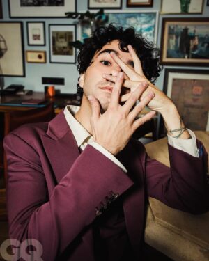 Alex Wolff Instagram - Thank you @britishgq @paulsmithdesign @keoghan92 & @asabopp for pasta