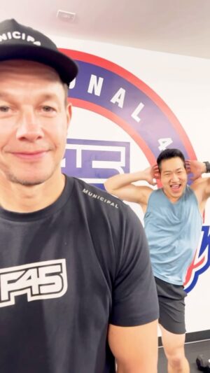 Alex Wong Instagram - Did @markwahlberg ask to do a TikTok with me? Or did I ask him? 😂 Thanks for the @f45_training workout for the upcoming Wahlberg week!! 
.
.
.
🎥: @tarajeanpopowich 
#markwahlberg #dance #woshingshi #woshingshidance #f45