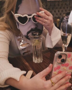 Alexa Davies Instagram - Hen did. Three cheers and a million thanks for the woman who made it all happen, @bethgwyncarb. And to her co-conspirator @cescadolan. And, of course, to the wonderful bunch who celebrated with me.