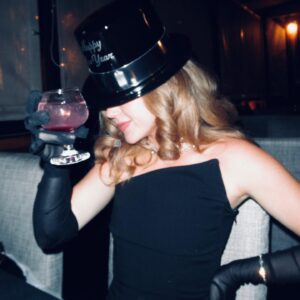 Alexa Sutherland Instagram - when it rains on nye in la: