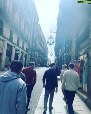 Alexander Lincoln Instagram - ¿Dónde están los perros picantes?