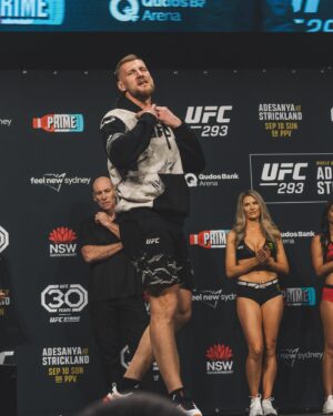 Alexander Volkov Instagram - With who do you think I have to fight next? 

Три своих последних боя я закончил досрочно уверенными победами.  Чувствую себя сильным, как никогда. 
Пока остальные проигрывали, я учился. Можете верить, а можете нет, но сейчас наступило мое время! 

В связи с этим вопрос: кого мне вызвать на поединок следующим?