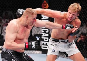 Alexander Volkov Instagram - Спасибо всем за поздравления и поддержку! 

One more important win in my career. 

Thank to everyone who helped me along this path . 

Without each of you there would be no success for me.

I learn from all of you every day. 

@strelapromotion 
@porradatc 
@taras_kiyashko 
@mikhail_zayats_ 
@ronnymarkes 
@marcelonunesbjj 
@tv_coach_gfg 
@gav_pratt 
@ufceurasia 
@magic_mailata 
@carlseumanutafa 
@amesan852019