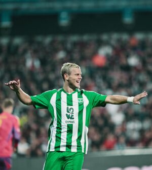 Alexandr Kokorin Instagram - proud of my team)💚♾️