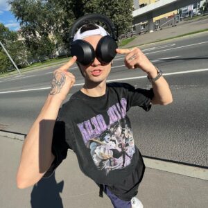 Alexandr Smirnov Instagram - Only Good Vibes 🪰