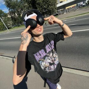 Alexandr Smirnov Instagram - Only Good Vibes 🪰