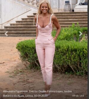 Alexandra Figueiredo Instagram - Desfile Fátima Lopes
Jardim Botânico da Ajuda
Conjunto @caio_collection
Fotos @starsonlinept