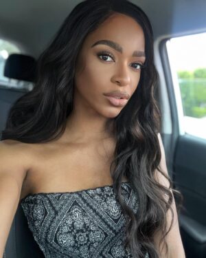Alexandra Grey Instagram - The best thing I ever did. 🤍 
Hair by @rawhairdontcare
