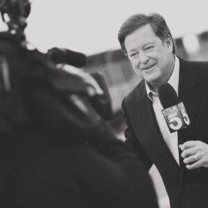 Alexandra Grey Instagram - Sending lots of love to the family and colleagues of #SamRubin 💔 He was my first live TV interview and he was the sweetest and most kind person. He was born for this!! Rest well, Sam. 🕊️🕊️🕊️