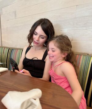 Alexandra Krosney Instagram - I remember the day she was born and yesterday she turned six. Miraculously I haven’t aged at all.