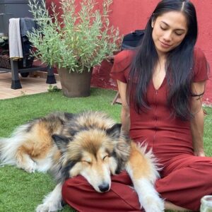 Alexandra Masangkay Instagram - ¿Y qué hago si la vida consiste en el amor?