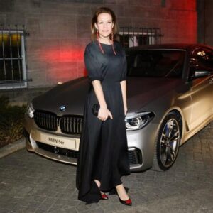 Alexandra Neldel Instagram - Thank you @gala_magazin @ufafiction #galaopeningnight #berlinale @renestorck @marjanavonberlepsch @gucci @triumphlingerie and a safe trip with @bmw