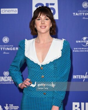 Alexandra Roach Instagram - What a night celebrating the best in British Film @bifa_film . So inspiring! Can’t wait to see all these brilliant films! Thank you @annahiggstagram for inviting me and @susiewoosie12 along with you. Celebrating British Film and also did a little quiet toast to our friendship. 💎💎💎 

Stylist : @emmalanestylist 
Dress: @alessandrarich @hurr 
Shoes: @jimmychoo 
Make Up: @charlotteyeomansmakeup 
Hair 🎀: @themanestyle
