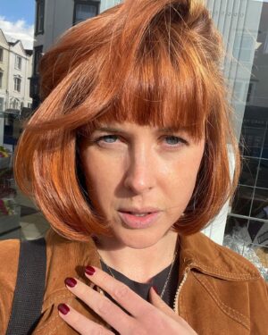 Alexandra Roach Instagram - Sometimes it’s good to mix it up ya know 😏🍊🦁🍂🍁