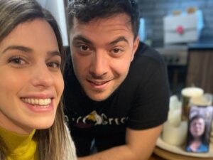 Alexandra Tavoulari Instagram - •Έγινε κι αυτό! Είμαι ευγνώμων.. Μακάρι να καταφέρνω κάθε φορά να βλέπω τα πράγματα απο την θετική τους πλευρά όπως χθες! Δεν είναι η ζωή μας νούμερα και ηλικίες, είναι μνήμες και εμπειρίες. Δεν είναι ούτε έχθρες και διαχωρισμοί, είναι αποδοχή και αγάπη!• Σας ευχαριστώ όλους για τις ευχές, σε ευχαριστώ μαμάκα @mariaxenopoulou για την υπέροχη τούρτα, σε ευχαριστώ @panos_natsis που οργανώνεις, σας ευχαριστώ @giorgossavvv @anthi_savvaki @apostolispsarros @yiannis_koukourakis @mariloukatsafadou @ykapoutzidis που περάσαμε μαζί αυτό το σολέο σάμψυχο βράδυ..