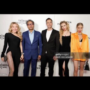 Alexandra Vino Instagram - What a beautiful week enjoying such great work! 
Flashing back to my #bollywood days. 
Did you know my first ever Main Stream movie was when I was a teenager playing #linda in #yajrajfilms #studio #badmaashcompany 
I should post some scenes!!! (Will do!) 

Getting another taste of Bollywood last night at the @tribeca @tribecafilmfestival #premier of #kill with @itslakshya gave me so many memories. 

Great work everyone!!! @lionsgate 🎬🇮🇳🪷
Xo 
A