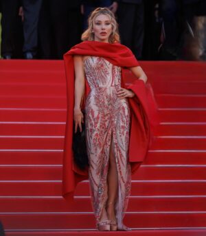 Alexandra Vino Instagram - ❤️Sometimes I get a good feeling…❤️ @festivaldecannes 
Congratulations to all the winners!!!! Love you @bakermovies 
@anorafilm #palmeďor🏆 WELL DESERVED! 🏆

Thank you team:
@karinevalbrun 
@carineparisparis 
@mephistophelesproductions 
@veroniquedroulez 
@gregalexanderofficial
@inclover.brand
@dessangeparis