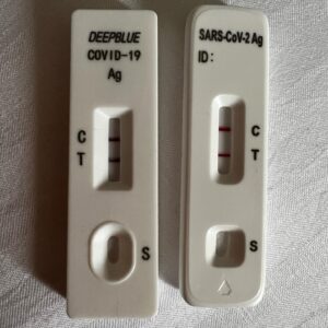 Alexandre Astier Instagram - Désolé, chers festivaliers, mais le pharmacien de la rue Hergé ne fait que confirmer ce que je craignais… Pas de masterclass ni de dédicace pour moi aujourd’hui. Je suis sincèrement désolé et vous promets que je trouverai une façon de me rattraper. Bisou de l’hôtel.