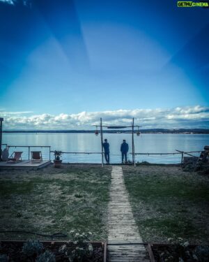 Alexandre Brasseur Instagram - L'étang, le flic et l'ostréiculteur...
.
.
.
.
.
.
.
.
.
.
.
📷  Mathilde Melese