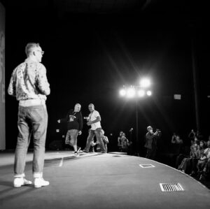 Alexandre Jollien Instagram - 😍Quel bonheur et quel accueil pour la projection de #presque.

MERCI au @ffangouleme et au public pour ces moments inoubliables !