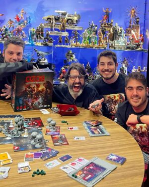 Alexandre Ottoni Instagram - Esse dia foi incrível! Vocês não têm noção de como eu estava feliz e orgulhoso de convidar a galera para testar pela primeira vez OZOB - A CYBERPUNK BOARD GAME!

Nosso primeiro jogo de tabuleiro, desenvolvido pelas mentes brilhantes de @jordyadann e @orenatosimoes, da Uaipiá Studios, e com arte, design gráfico e esculturas pela @ironstudios, que está chegando no segundo semestre.

(Os componentes ainda são protótipos, não é a versão final de fábrica)

Foi incrível ver todo mundo se divertindo de verdade, comemorando lances como se fosse um gol com gritos de alegria em uníssono. Que sensação gostosa de compartilhar com a galera o resultado de anos de trabalho de tanta gente talentosa e ver a alegria da galera enchendo o ambiente.

Obrigado a todos que estiveram lá para prestigiar esse  dia tão especial para um nerd que AMA jogos com todo coração! ❤️🤡💥
 
#ozob #boardgame #jovemnerd #cyberpunk