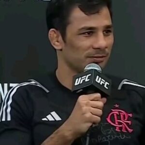 Alexandre Pantoja Instagram - 🇧🇷: É melhor checar as estatísticas...
🇺🇲: It's better check the stats...

#ufc301 #flamengo