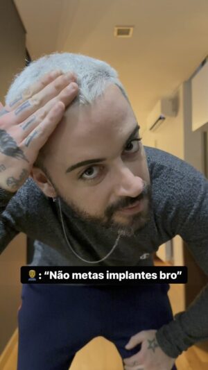 Alexandre Santos Instagram - Se eu fosse ligar a tudo o que dizem, tava lixado 😎