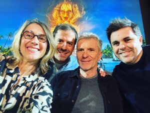 Alexia Laroche-Joubert Instagram - Début de la conf #kohlanta #feusacré