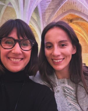 Alexia Laroche-Joubert Instagram - Son visage ne vous dit peut être rien mais dans le monde de la tech c’est une des rares femmes à la tête d’une révolution. Mira est selon @thetimes la créatrice de ChatGPT et CTO d’OpenAI. Une #femmemodel  merci pour ce dîner @humantechnologiefondation